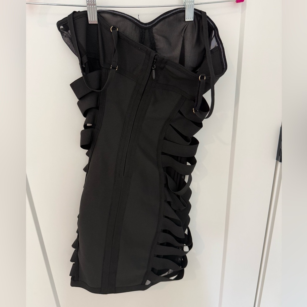 Domino Mini Dress in Black superdown - Picture 9 of 9